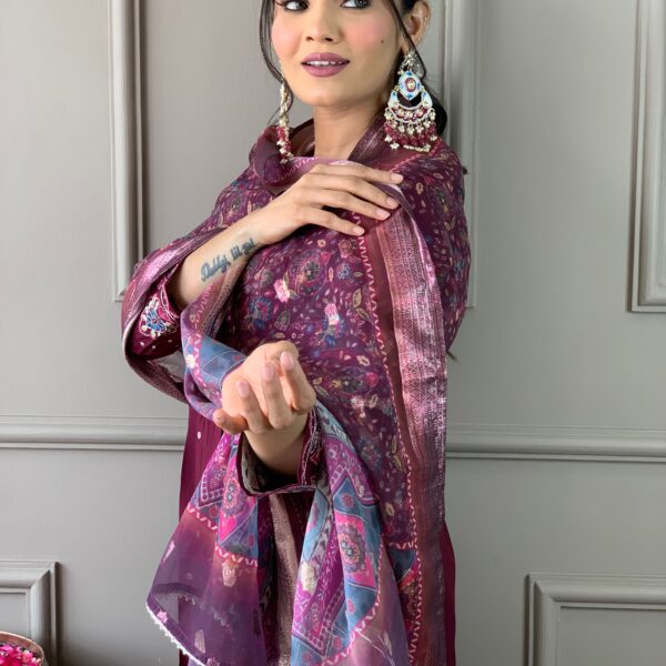 Women Viscose Chanderi Kurta With Pant And Heavy Embroidery Dupata Set