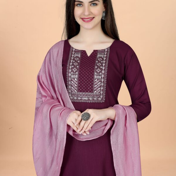 Women Cotton Blend Heavy Embroidery Kurta With Pant And Chanderi Dupata Set