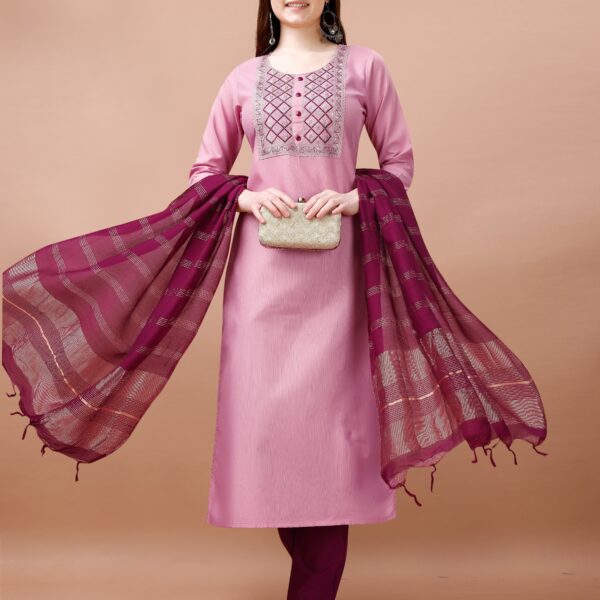 Women's Embroidered Cottan Blend Kurti With Pant & Chanderi Dupatta Set