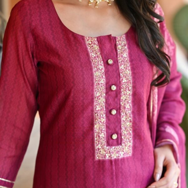 Women's Rayon Slub Embroidered Kurta with Cotton Slub Pant And Chanderi Dupatta Sets