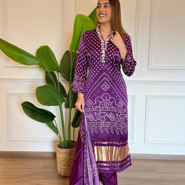 Women's Viscose Embroidered Kurta with Cotton Pant And Chanderi Dupatta Sets