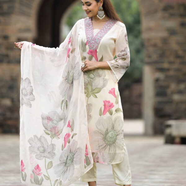 Women's Georgette Embroidered Kurta with Roman Silk Pant And Georgette Dupatta Sets