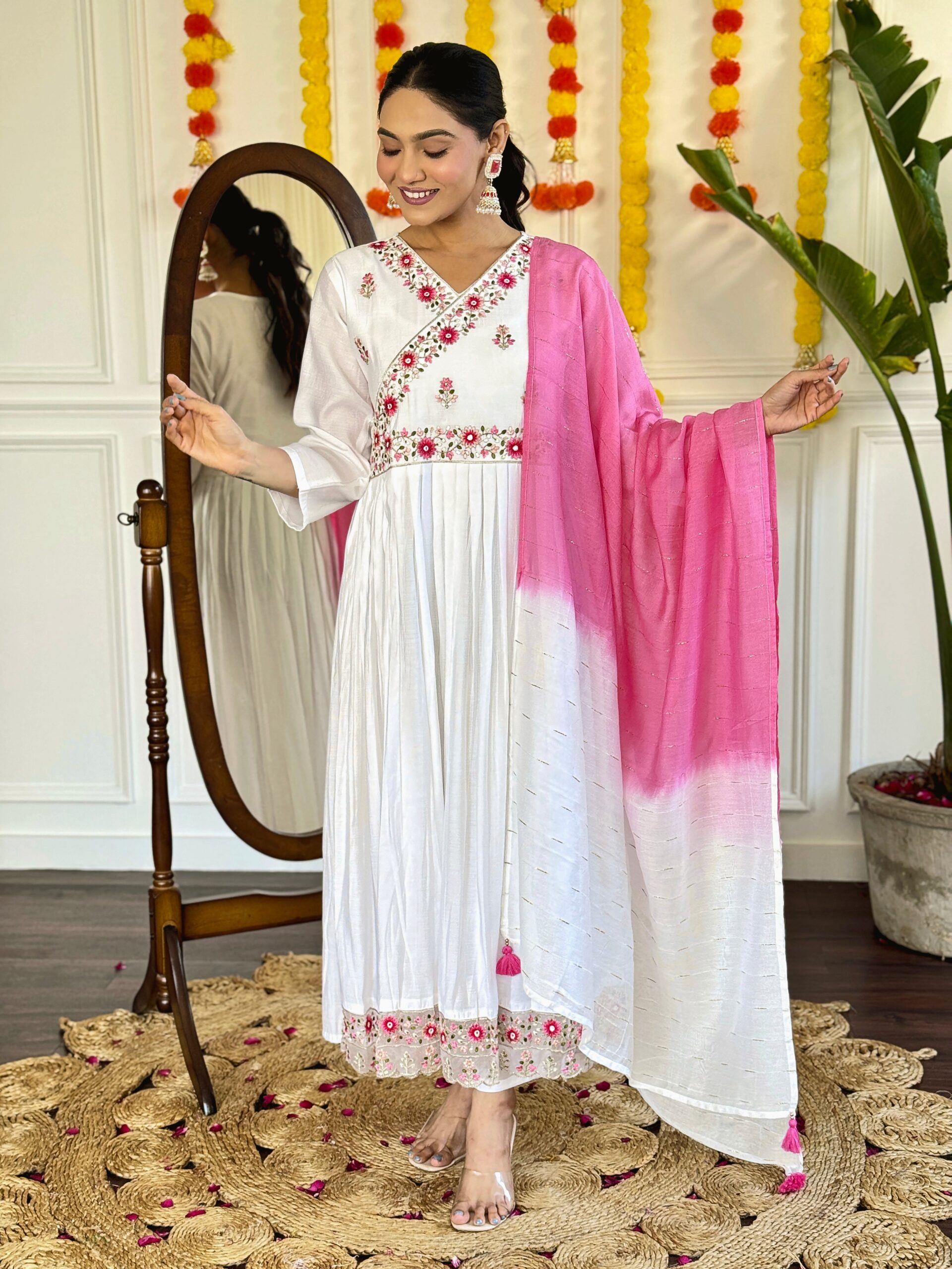 K-RDC0069_3_dde2ce94-e2d5-4770-83f9-4b23fe04f902 Women Viscose Organza Kurta With Viscose Pant And Jacquard Dupata Set - Image 1