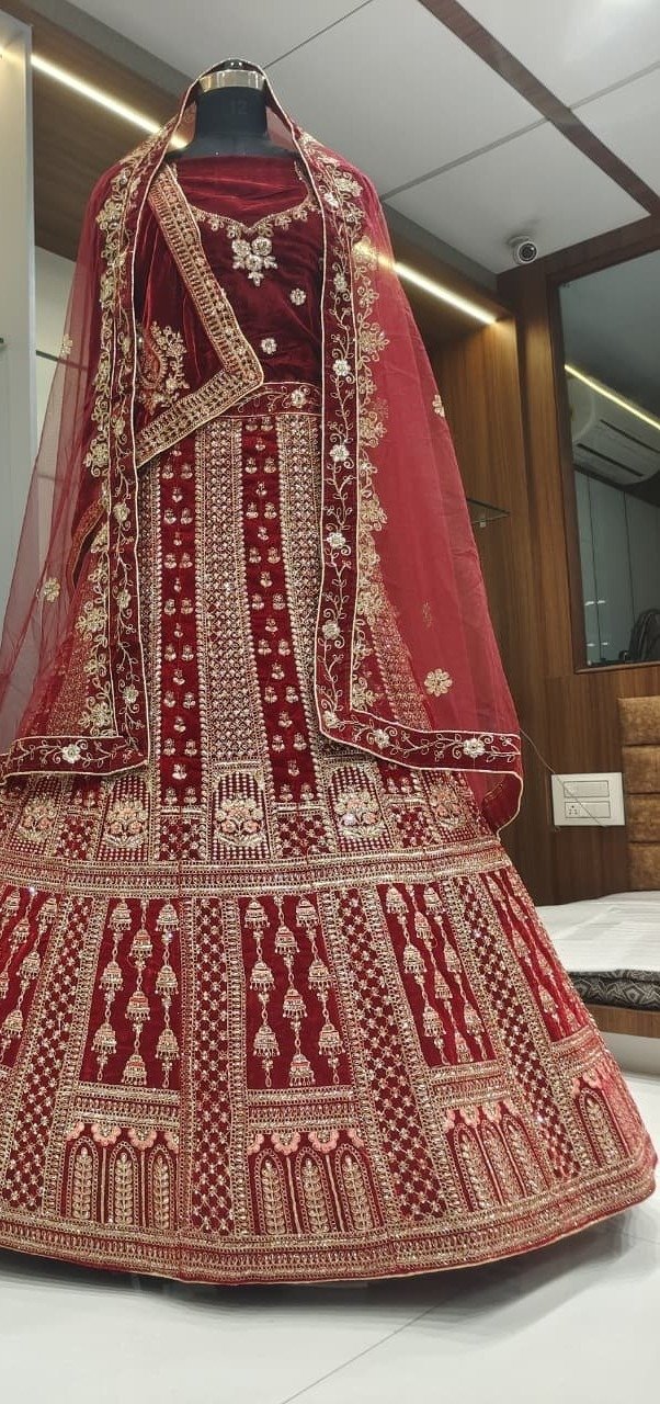 WhatsApp Image 2025-09-29 at 9.25.43 PM Mallika - Image 1