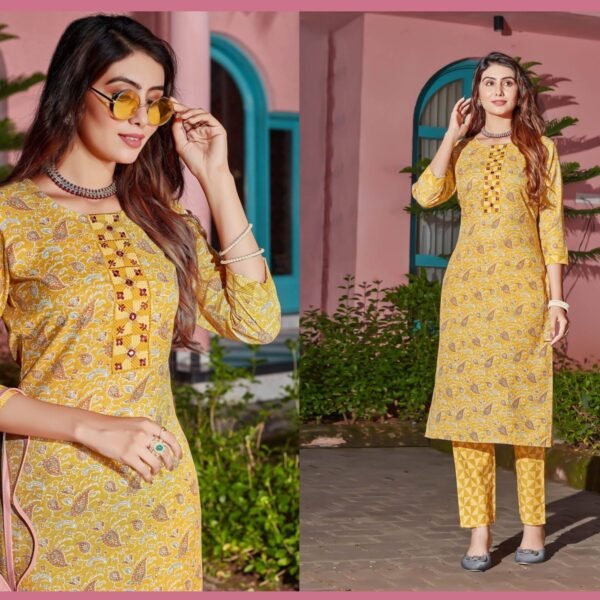 Women Cotton Blend Digital Print Kurta With Pant Set