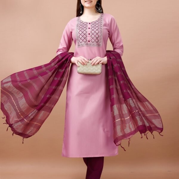 Women's Embroidered Cottan Blend Kurti With Pant & Chanderi Dupatta Set